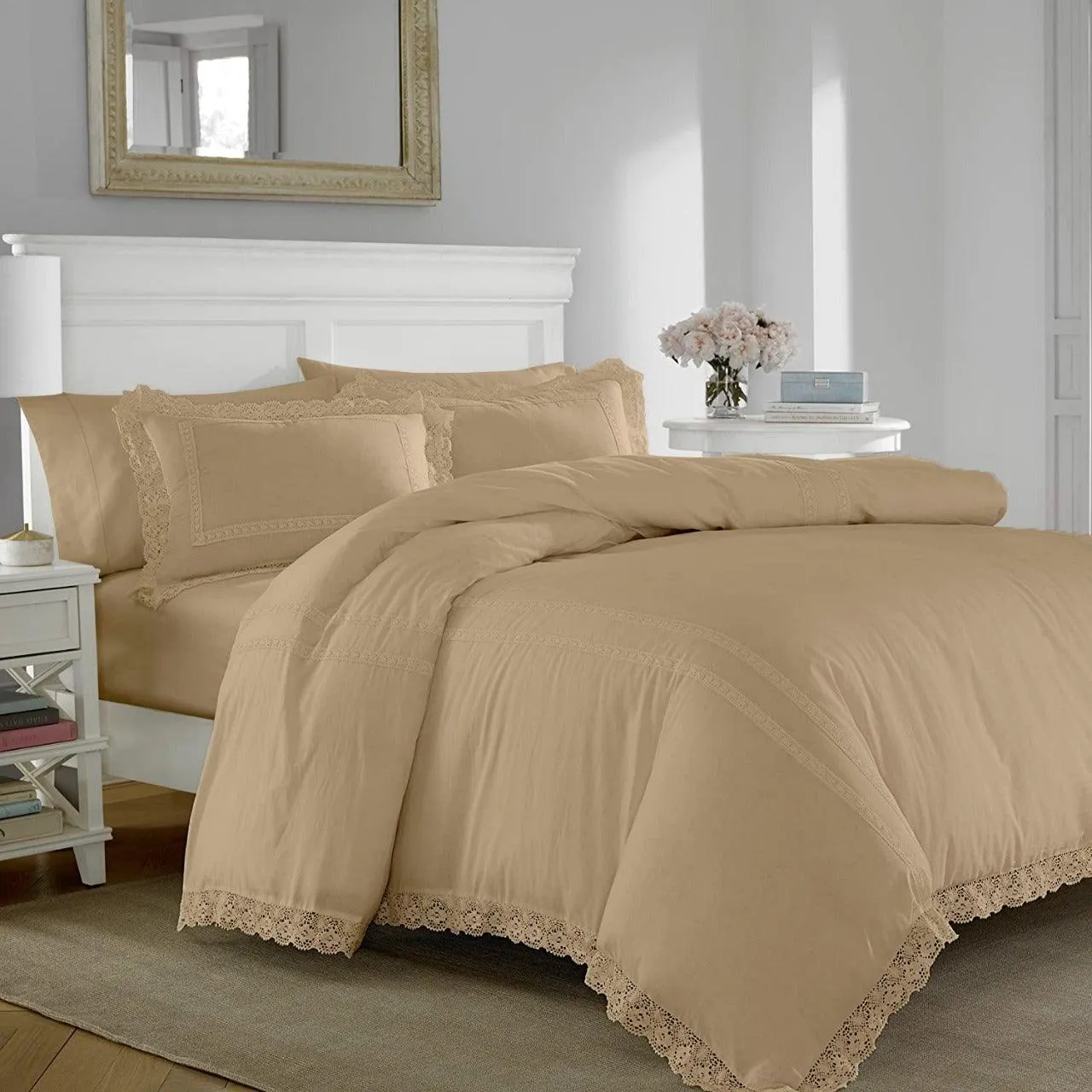 Luxury Soft Duvet Set With Lace