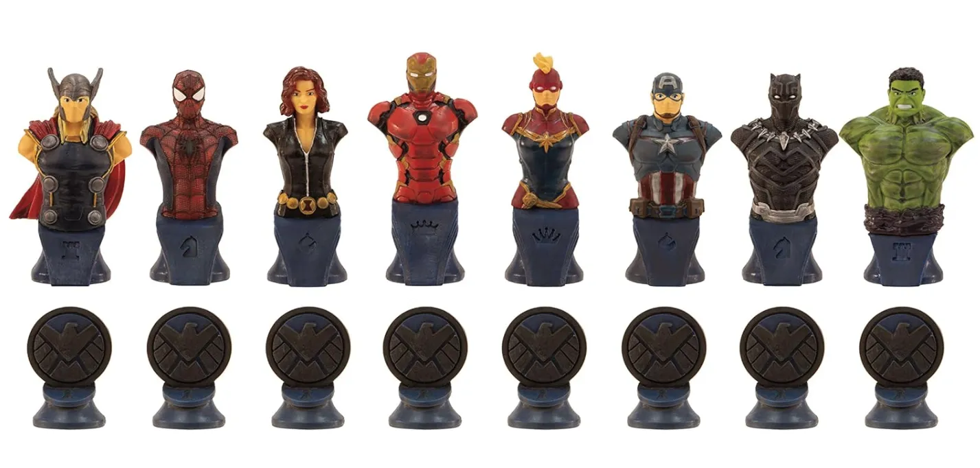 Marvel Chess Game Set