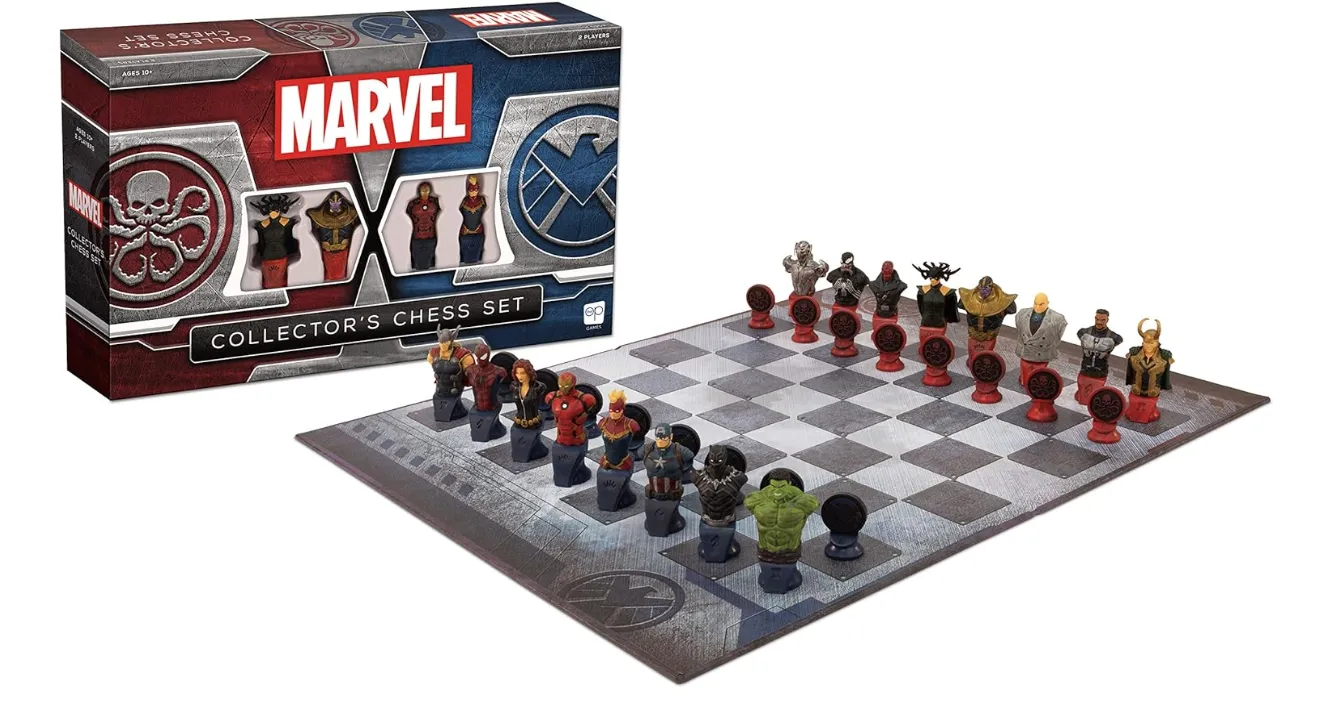 Marvel Chess Game Set