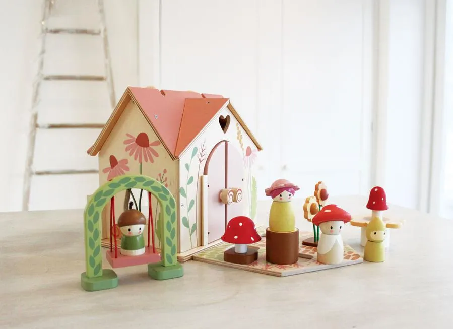 Wooden Dolls House Complete Toy Set